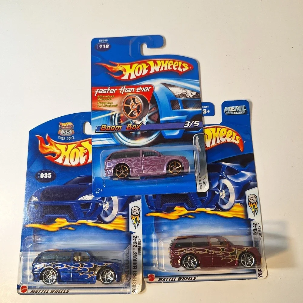 Hot Wheels Blue Cards Boom Box Purple/ Brown/ Blue With Flames